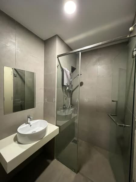 Kondominium untuk Disewa di Kuchai Sentral - YP Tan - Bathroom - PropertyGuru.com.my