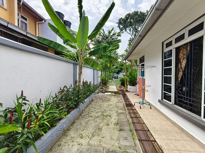 Semi-Detached House for Sale in Kelana Jaya (Petaling Jaya) - Max Peh - PropertyGuru.com.my