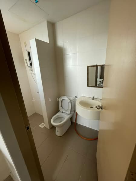 Service Residence for Rent at Platinum Lake PV 21 - Alan Chin - Bathroom - PropertyGuru.com.my
