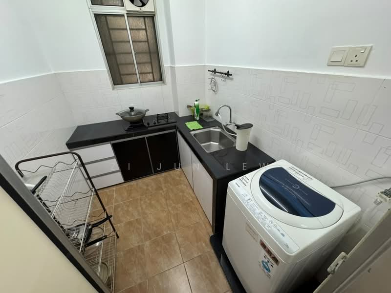 Condominium for Rent at Platinum Lake PV 15 - Zi Jun Lew - Kitchen - PropertyGuru.com.my