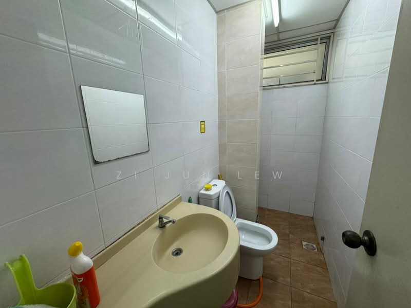 Condominium for Rent at Platinum Lake PV 15 - Zi Jun Lew - Bathroom - PropertyGuru.com.my