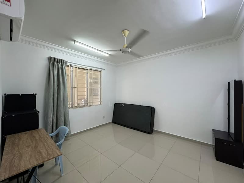 Condominium for Rent at Platinum Lake PV 15 - Zi Jun Lew - Bedroom - PropertyGuru.com.my