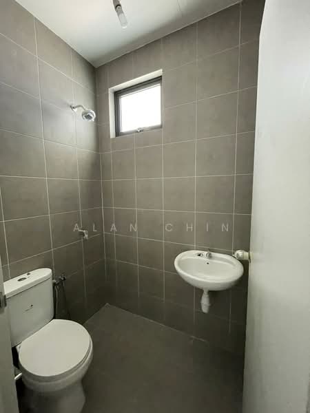 Semi-Detached House for Sale in Bandar Gamuda Gardens (Rawang) - Alan Chin - Bathroom - PropertyGuru.com.my