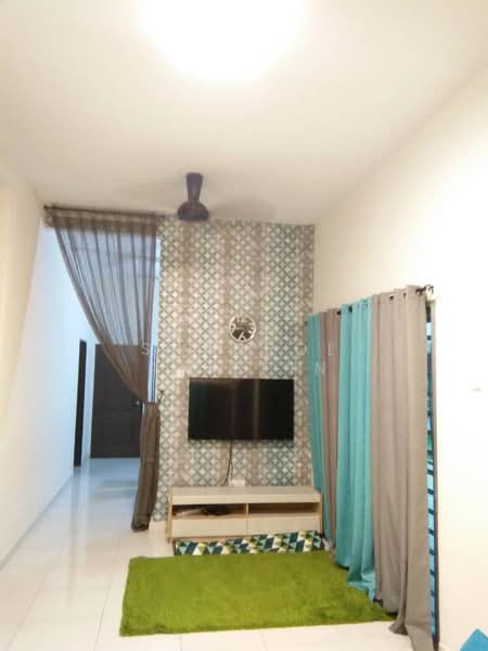 Rumah Teres 1 Tingkat untuk Dijual di Ipoh (Perak) - Shahrol Ariffin - Living Room - PropertyGuru.com.my
