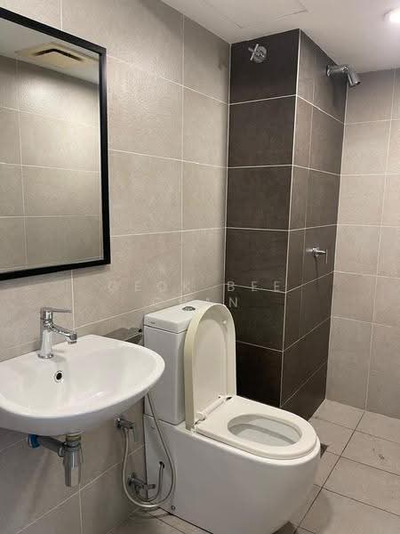 Service Residence for Rent at Pinnacle Petaling Jaya - Geok Bee Chan - Bathroom - PropertyGuru.com.my