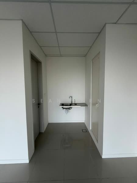 Service Residence for Sale at Edelweiss @ Tropicana Gardens - Sean Pern - Interior - PropertyGuru.com.my