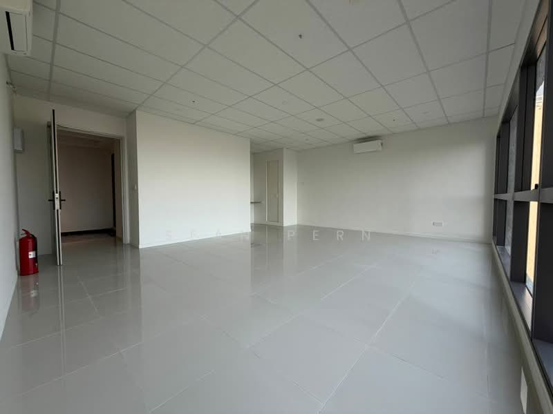 Service Residence for Sale at Edelweiss @ Tropicana Gardens - Sean Pern - Interior - PropertyGuru.com.my
