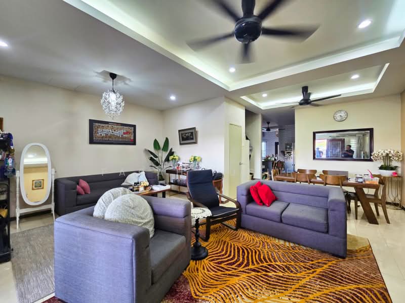 Rumah Teres 2 Tingkat untuk Dijual di Dengkil (Selangor) - FARAH YUSUF - Living Room - PropertyGuru.com.my