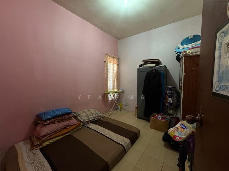 Rumah Teres untuk Dijual di Bandar Country Homes (Rawang) - Yean Ma - Bedroom - PropertyGuru.com.my