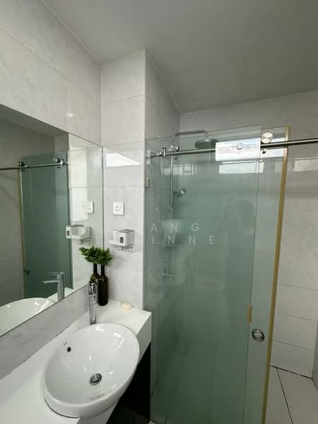 Service Residence for Sale at Setia Sky 88 - Phang Elainne - Bathroom - PropertyGuru.com.my