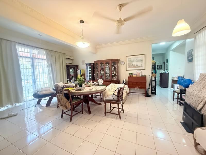 Bungalow for Sale in Taman Perling (Perling) - Tom Chiew - Living Room - PropertyGuru.com.my