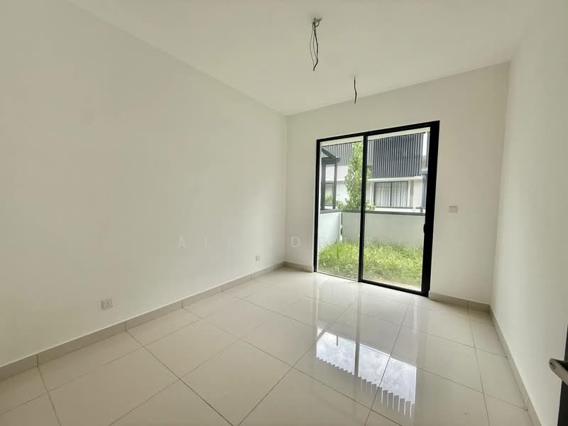 2-storey Terraced House for Sale in Kota Kemuning (Shah Alam) - Ali Idris - Interior - PropertyGuru.com.my