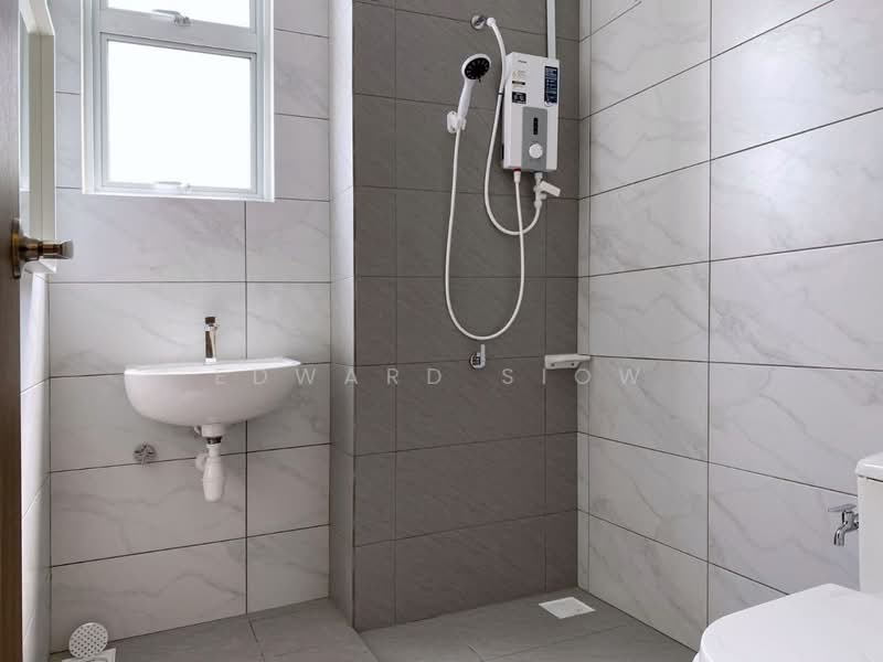 Servis Apartment untuk Disewa di SKS Habitat - Edward Siow - Bathroom - PropertyGuru.com.my