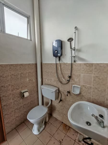 Rumah Teres 2 Tingkat untuk Disewa di Kota Masai (Pasir Gudang) - Elvis Sim - Bathroom - PropertyGuru.com.my