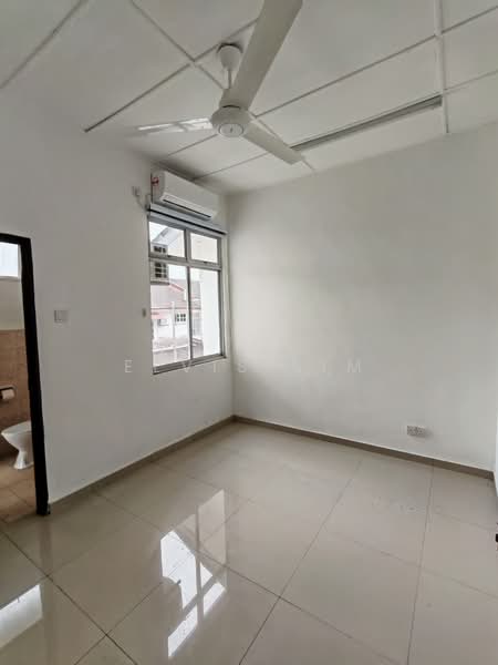 Rumah Teres 2 Tingkat untuk Disewa di Kota Masai (Pasir Gudang) - Elvis Sim - PropertyGuru.com.my