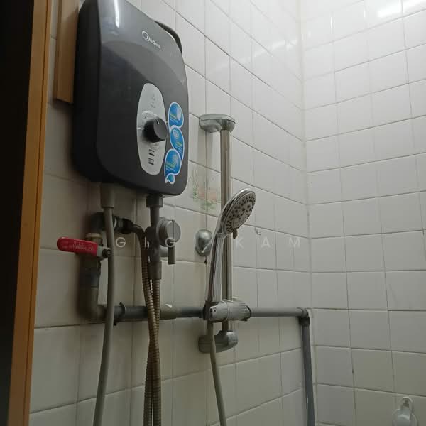 Rumah Teres 2 Tingkat untuk Dijual di Kuala Lumpur (Kuala Lumpur) - Gigi Kam - Bathroom - PropertyGuru.com.my
