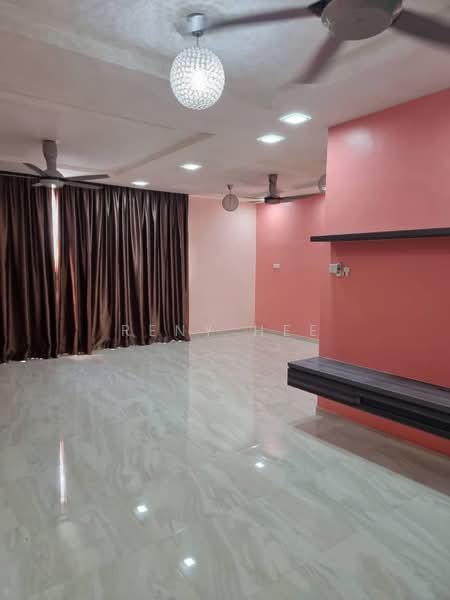 2.5-storey Terraced House for Sale in Setia Tropika (Johor Bahru) - Reny Hee - Living Room - PropertyGuru.com.my