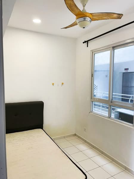 Pangsapuri untuk Disewa di Zan Ara - Jerry Tan - Bedroom - PropertyGuru.com.my