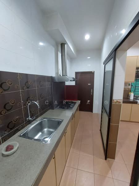 Rumah Kluster untuk Dijual di Taman Menara Maju (Klang) - Oscar Tang - Kitchen - PropertyGuru.com.my