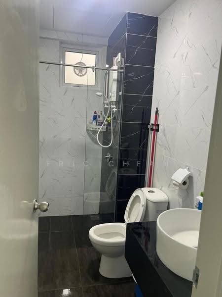 Kondominium untuk Dijual di The Zen - Eric Cheah - Bathroom - PropertyGuru.com.my