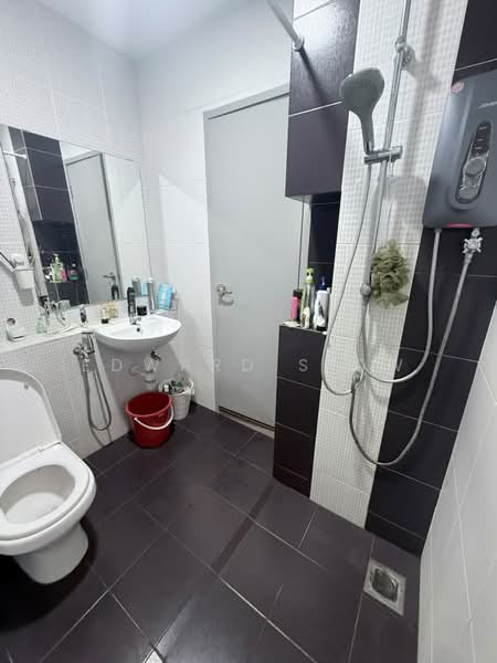 Apartment for Rent at Austin Regency (Pangsapuri Austin Perdana) - Edward Siow - Bathroom - PropertyGuru.com.my