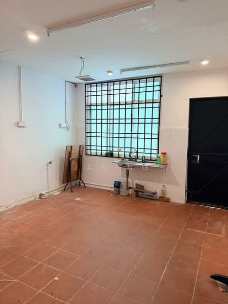 Shop / Office for Rent in Kawasan Perniagaan Teras Jaya (Butterworth) - Jan Ng - Interior - PropertyGuru.com.my