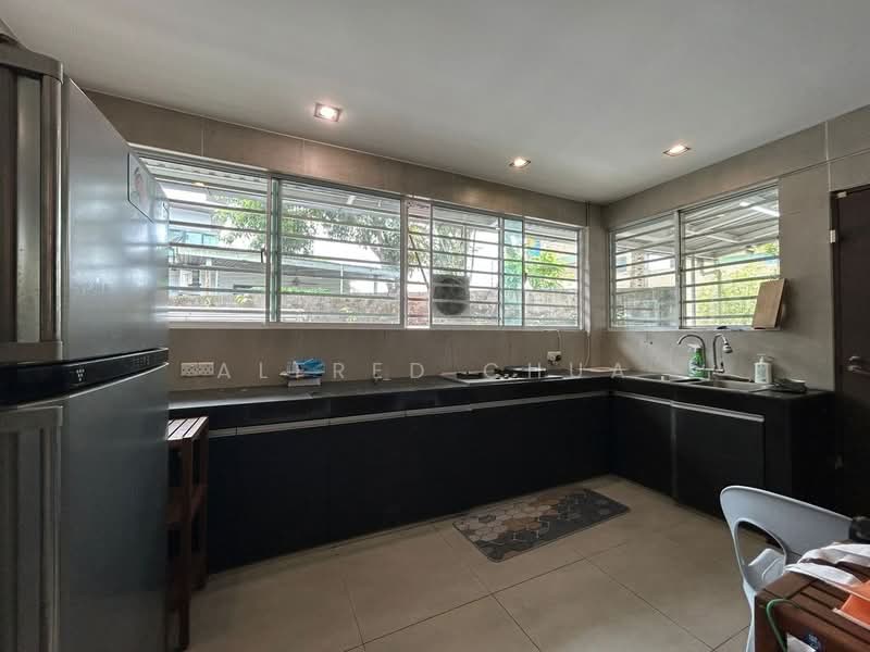 Rumah Berkembar untuk Dijual di Tabuan Jaya (Kuching) - Alfred Chua - Kitchen - PropertyGuru.com.my