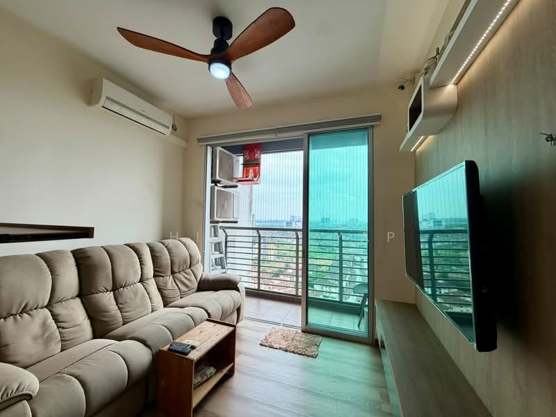 Servis Apartment untuk Dijual di Larkin Heights - Shirley Yap - Living Room - PropertyGuru.com.my