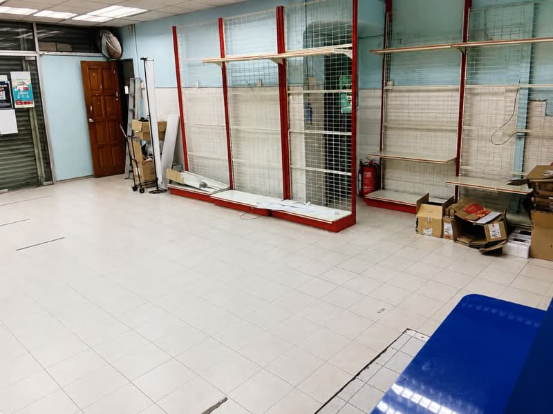 Shop for Rent in Kawasan 18 (Klang) - Eric Yap - Interior - PropertyGuru.com.my
