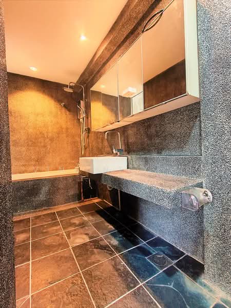 Apartment for Sale at Faber Indah - Vincent Yeoh - Bathroom - PropertyGuru.com.my