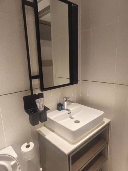 Service Residence for Rent at Millerz Square Serviced Residence - Ally Lee - Bathroom - PropertyGuru.com.my