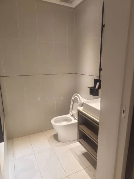 Service Residence for Rent at Millerz Square Serviced Residence - Ally Lee - Bathroom - PropertyGuru.com.my