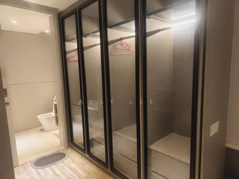 Service Residence for Rent at Millerz Square Serviced Residence - Ally Lee - Bathroom - PropertyGuru.com.my