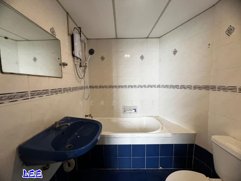 Kondominium untuk Disewa di E-Park Condominium - Kerz Lee - Bathroom - PropertyGuru.com.my