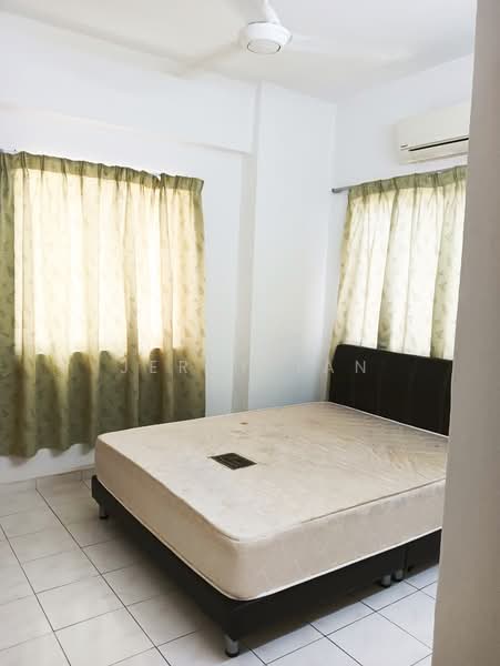 Pangsapuri untuk Disewa di Gambier Heights - Jerry Tan - Bedroom - PropertyGuru.com.my