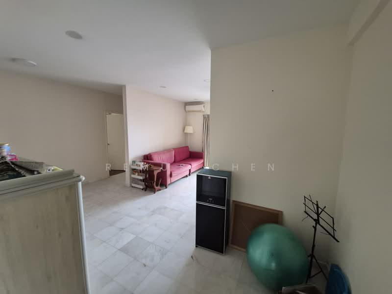Pangsapuri untuk Dijual di Seri Puri - Remus Chen - Living Room - PropertyGuru.com.my