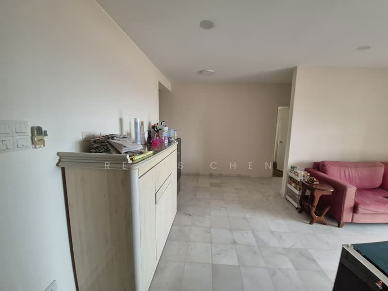 Pangsapuri untuk Dijual di Seri Puri - Remus Chen - Living Room - PropertyGuru.com.my
