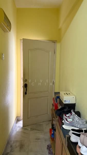 Condominium for Sale at Pandan Puteri - Viven Chia - Entrance - PropertyGuru.com.my