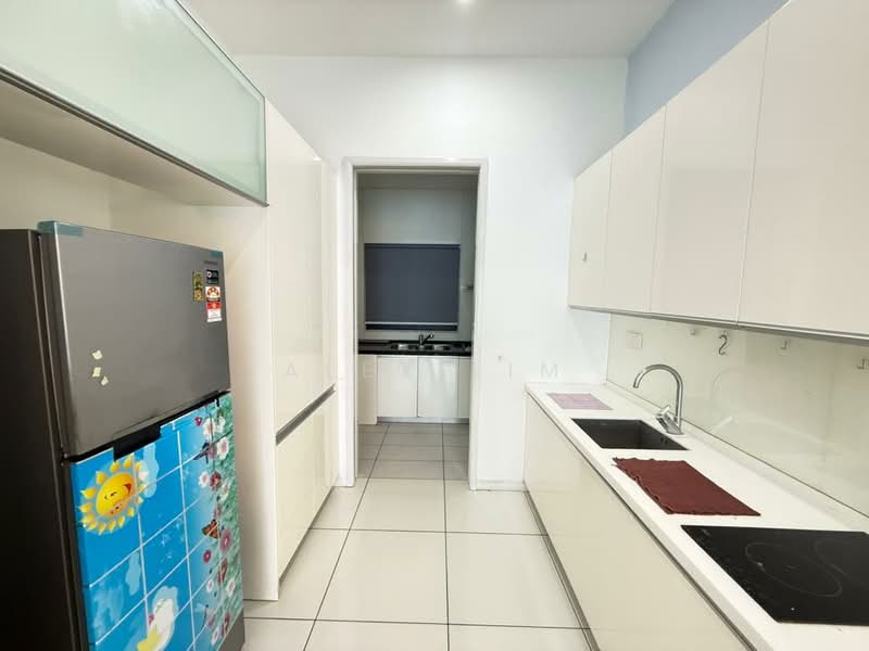 Kondominium untuk Disewa di The LIGHT COLLECTION I - Alex Lim - Kitchen - PropertyGuru.com.my