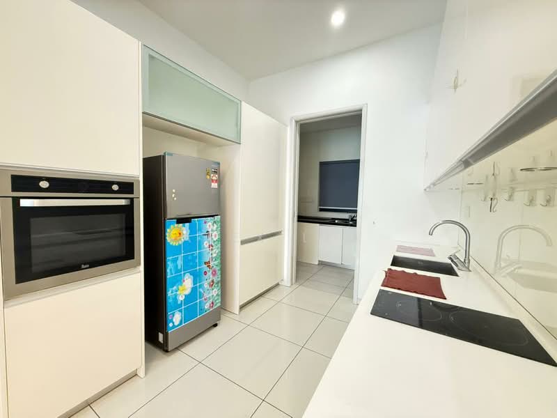 Kondominium untuk Disewa di The LIGHT COLLECTION I - Alex Lim - Kitchen - PropertyGuru.com.my