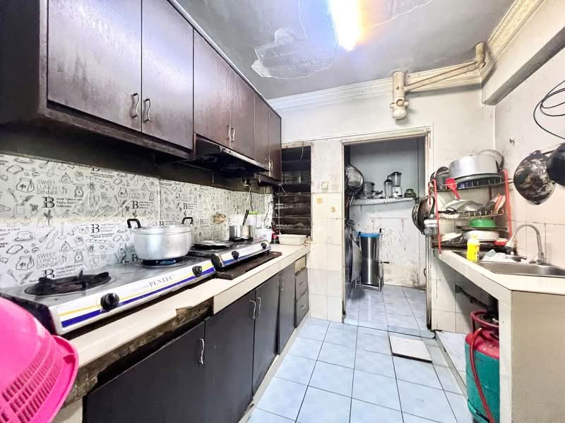 Pangsapuri untuk Dijual di Pangsapuri Anggerik - Azli Ibrahim - Kitchen - PropertyGuru.com.my