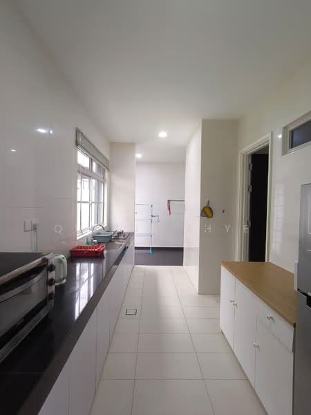 Rumah Kluster untuk Disewa di Eco Spring (Johor Bahru) - Queena Thye - Kitchen - PropertyGuru.com.my