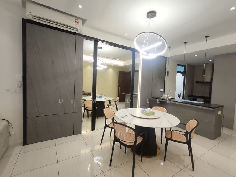 Condominium for Rent at Queens Residences Q1 @ Queens Waterfront - Desmond Lee - Dining Room - PropertyGuru.com.my