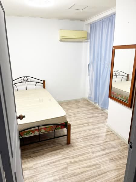 Kondominium untuk Disewa di Mutiara Villa - Max Low - Bedroom - PropertyGuru.com.my