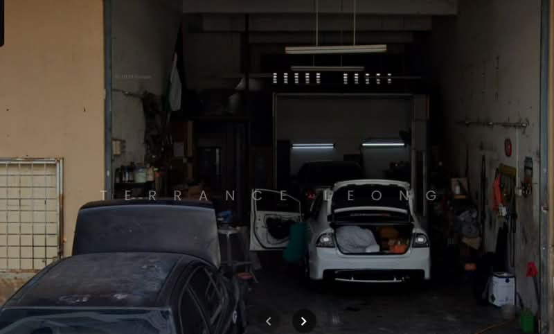 Kilang Teres untuk Dijual di Ampang (Selangor) - Terrance Leong - Car Park - PropertyGuru.com.my
