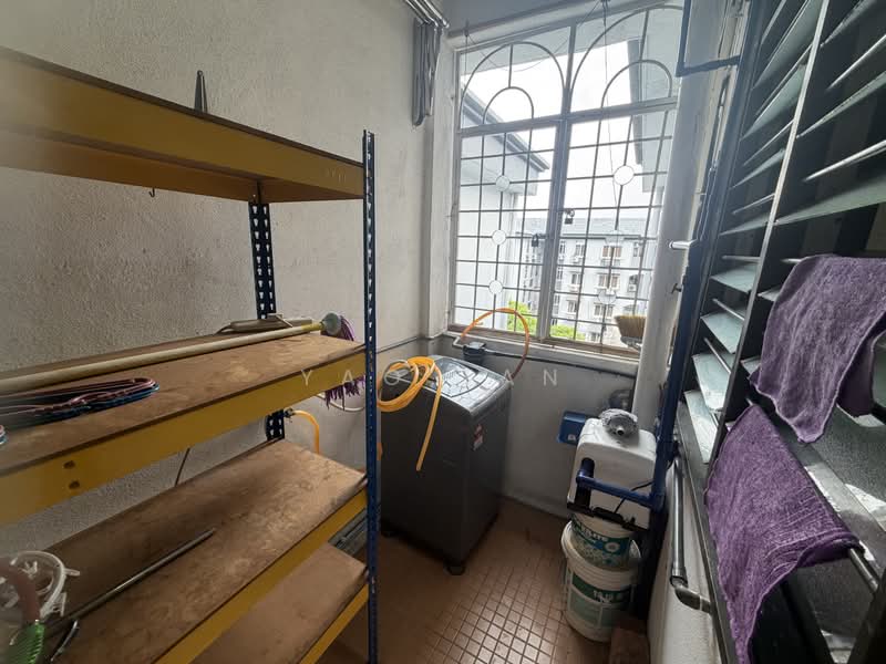 Pangsapuri untuk Dijual di Subang Perdana Goodyear Court 10 - Yao Tan - Balcony - PropertyGuru.com.my