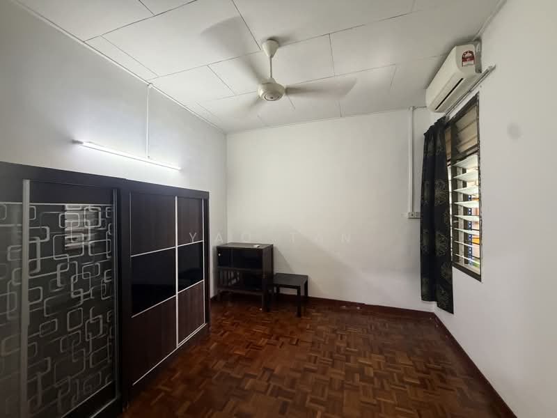 Pangsapuri untuk Dijual di Subang Perdana Goodyear Court 10 - Yao Tan - Bedroom - PropertyGuru.com.my