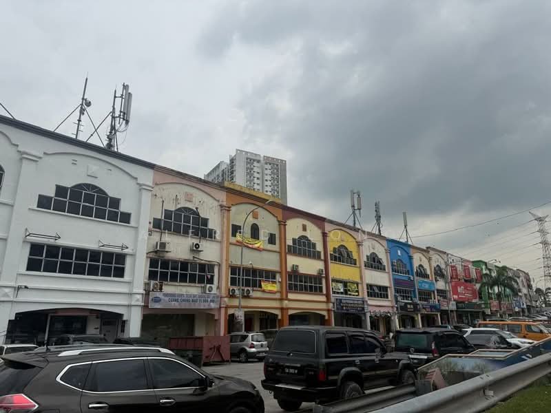 Shop / Office for Rent in Seri Kembangan (Selangor) - Alfred Long - Exterior - PropertyGuru.com.my