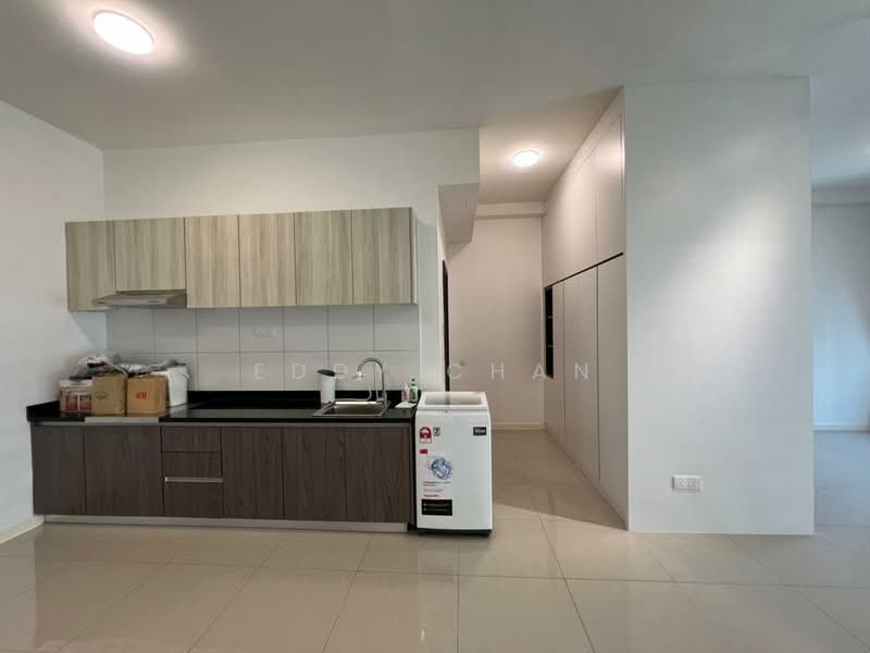 Servis Apartment untuk Dijual di Molek Regency - Eddy Chan - Kitchen - PropertyGuru.com.my