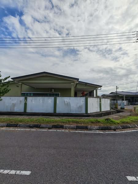 Rumah Teres 1 Tingkat untuk Dijual di Matang (Kuching) - Alfred Chua - Exterior - PropertyGuru.com.my